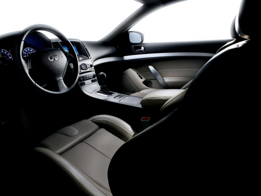  Infiniti G37 Coupe 2007 года  (фото 66 из 74)